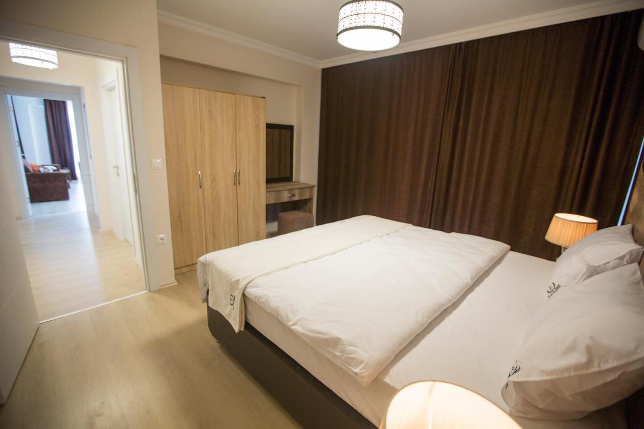 Aparthotel Black Rose à Kaşüstü Extérieur photo